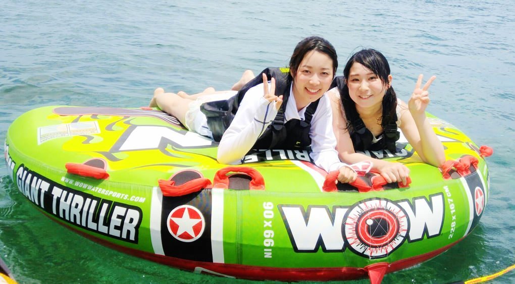 笑顔のお客さんとスリラー