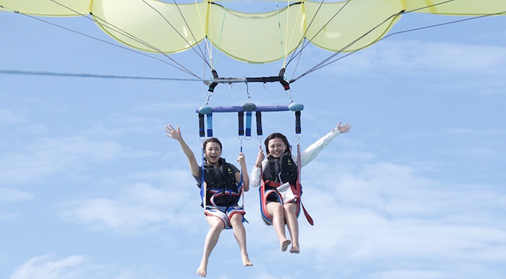 パラセーリング